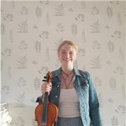 Profesora de inglés con CAE certificate con más de 3 años de experiencia dando clases.